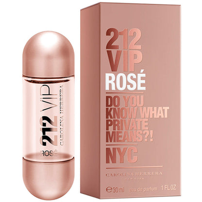 KIT CON 3 PERFUMES: Carolina Herrera GOOD GIRL, Lancôme LA VIE EST BELLE, Carolina Herrera 212 VIP ROSÉ (Eau de Parfum)